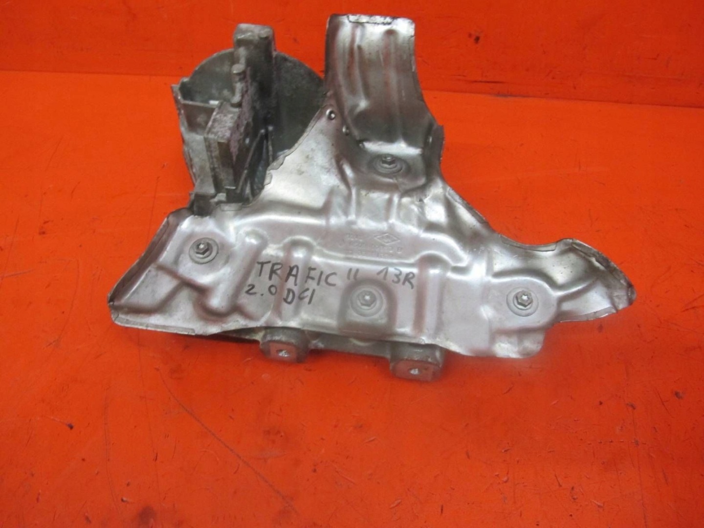 RENAULT TRAFIC II 2.0 DCI M9R630 VIVARO A PRIMASTAR Support Support plaque Moteur