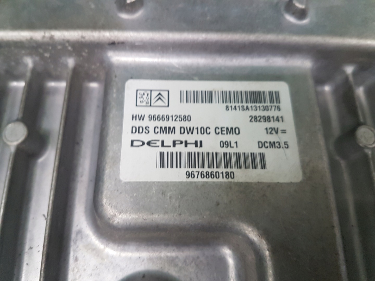 computer of the engine control unit CITROEN C5 III 9666912580