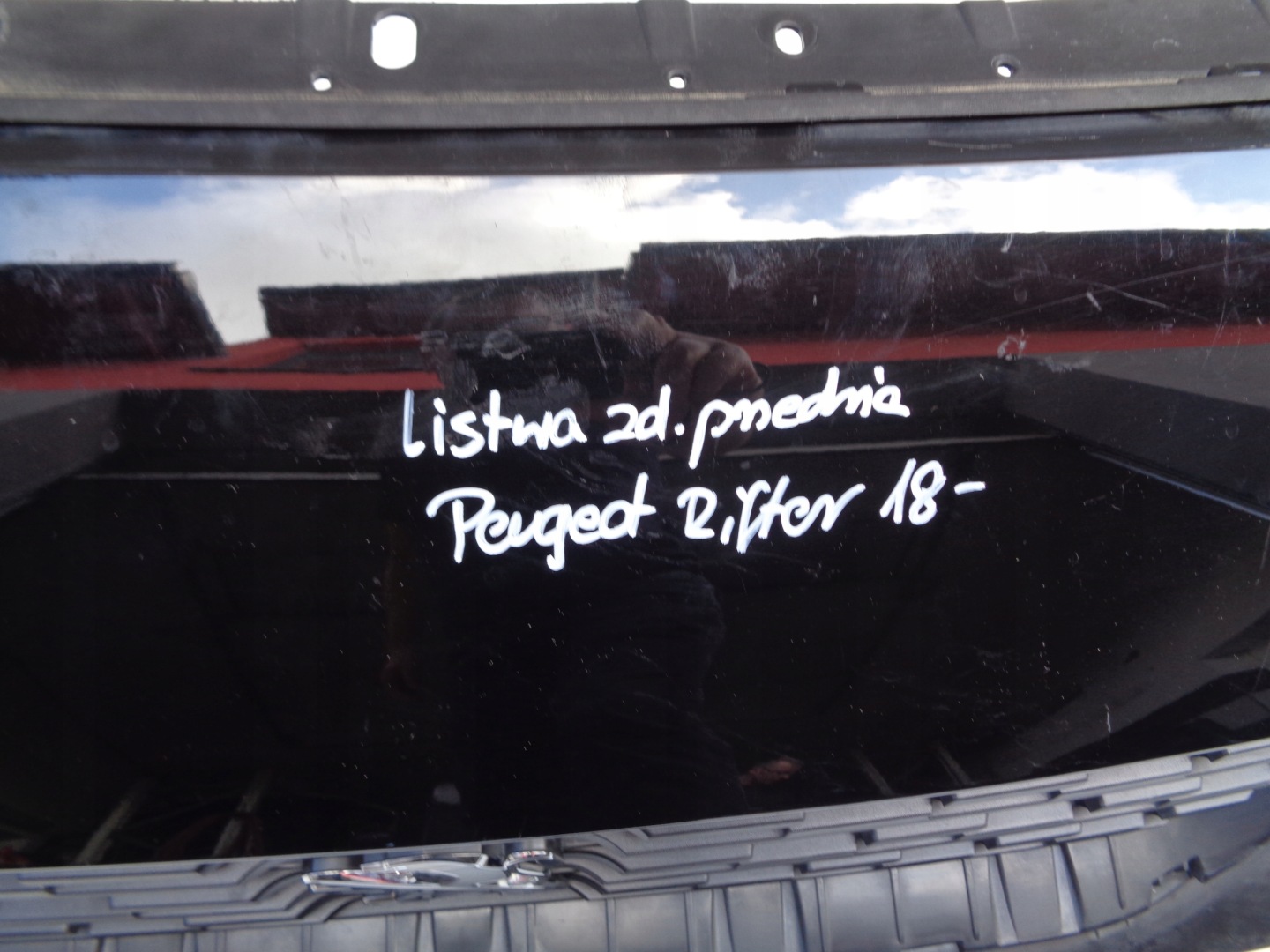 maska PEUGEOT RIFTER 18