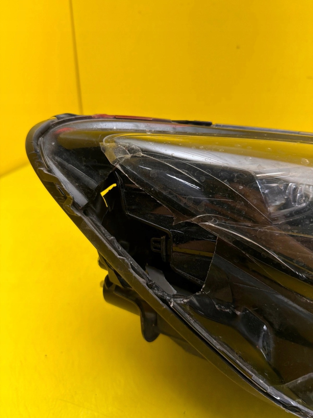 light right front Ferrari 296 GTB Full Led 812845