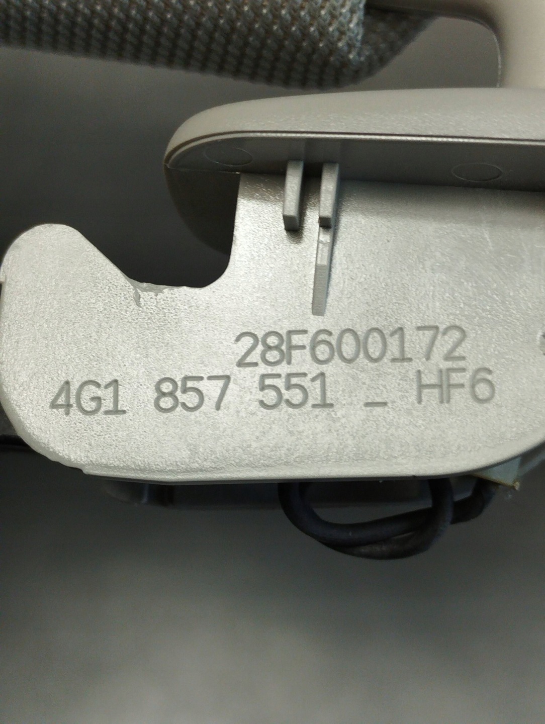 Audi A7 4G 2016 cover PRZECIWSLONECZNA left 4G1857551