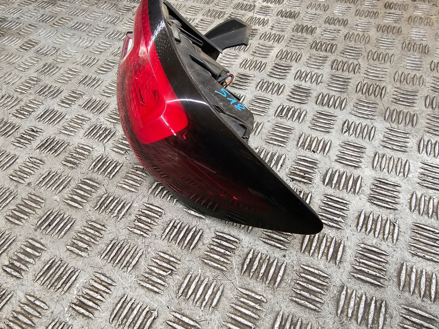 light right rear part RENAULT CLIO IV 265504307R original OE