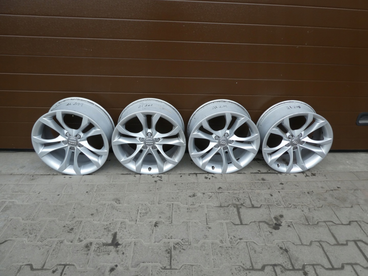 discs original AUDI A5 18 CALI 8T0601025A RONAL
