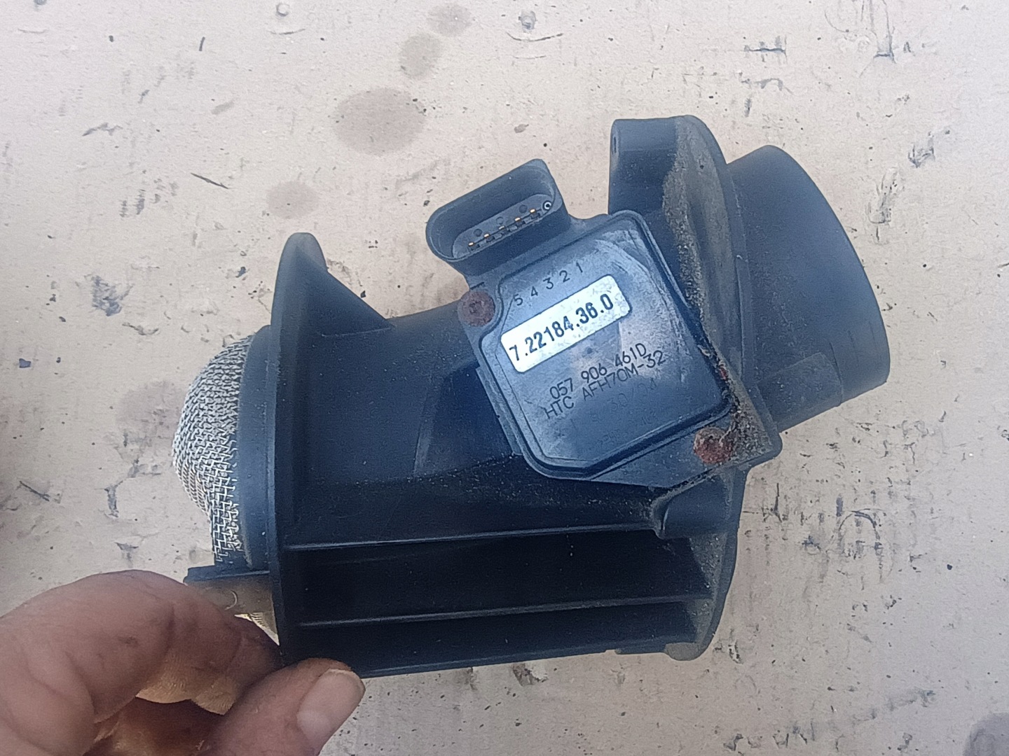 flow meter 057906461D VW AUDI 4.0 TDI