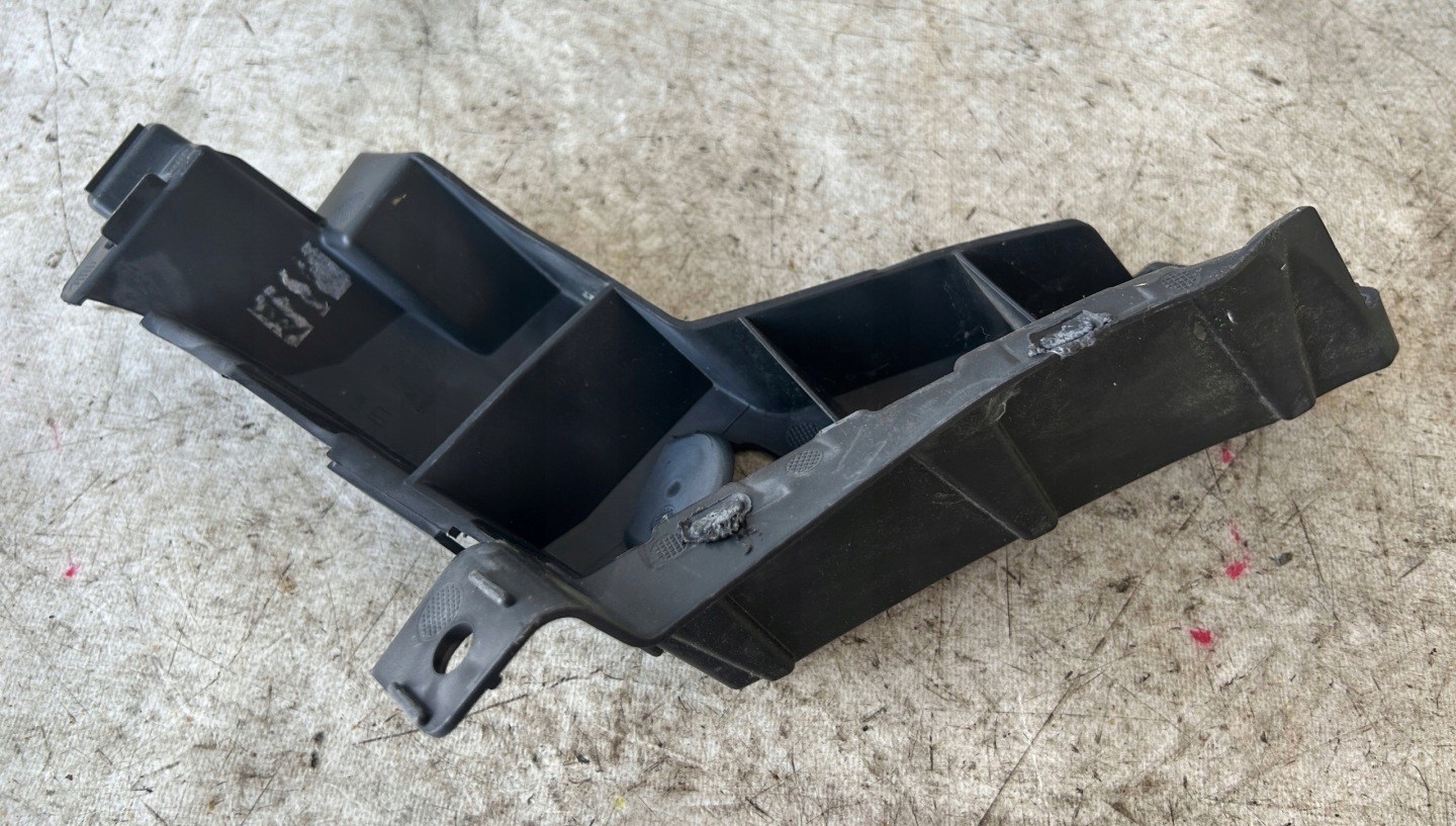 bumper bracket rear part left SEAT LEON III KOMBI