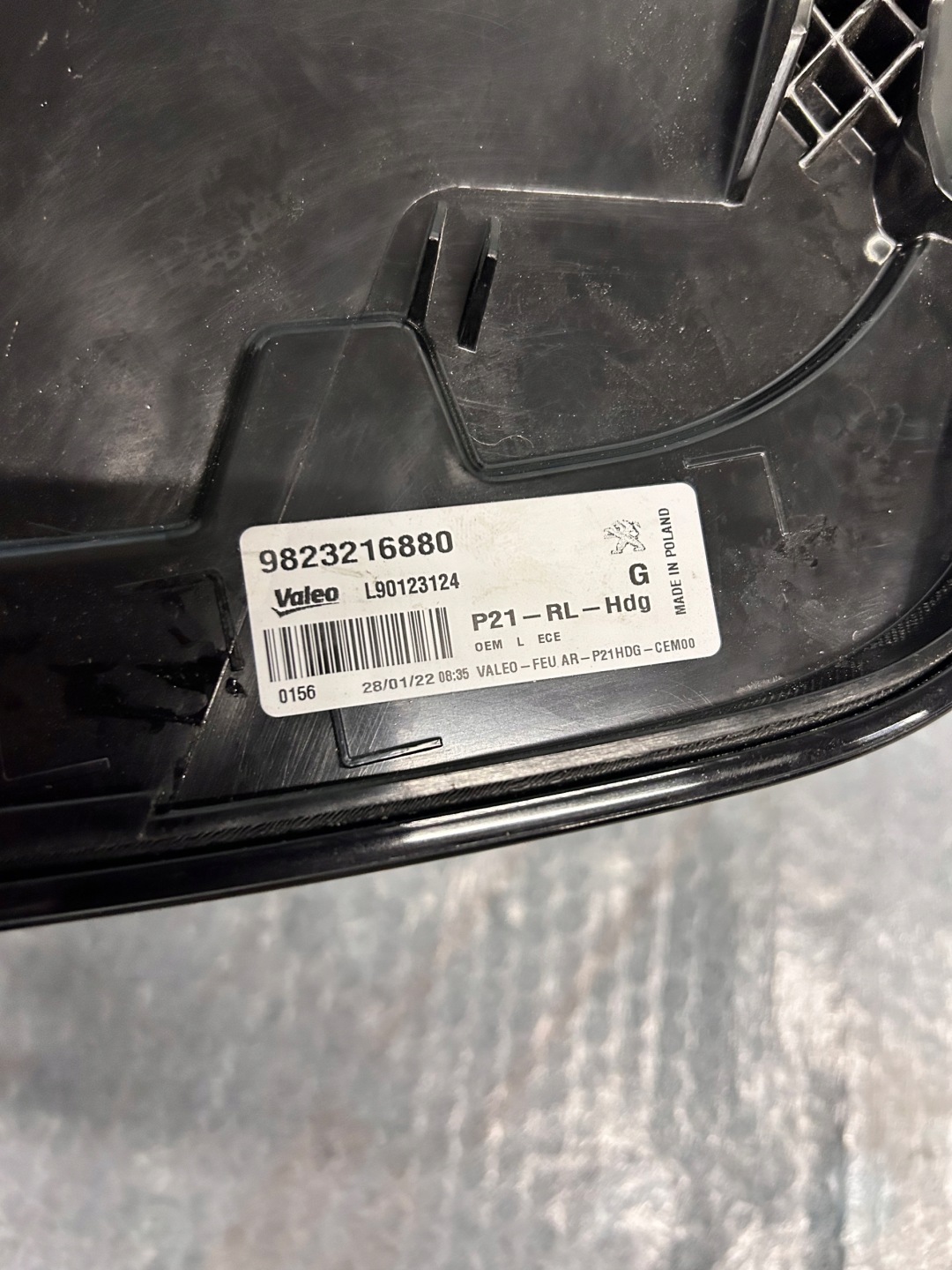 light left rear left rear part PEUGEOT 208 II GT-LINE nr.0