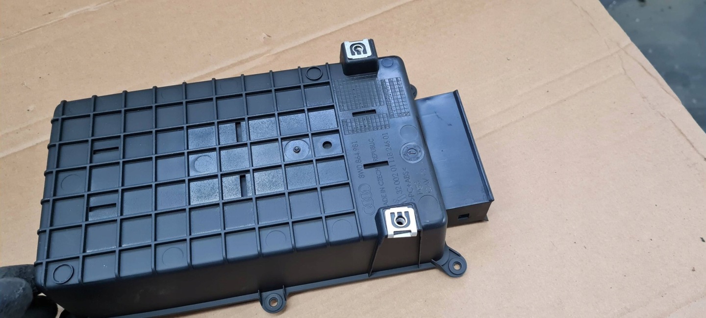 A4 B9 LIFT adapter LADOWARKA bundle wiring USB 8W0035708A A5 8W