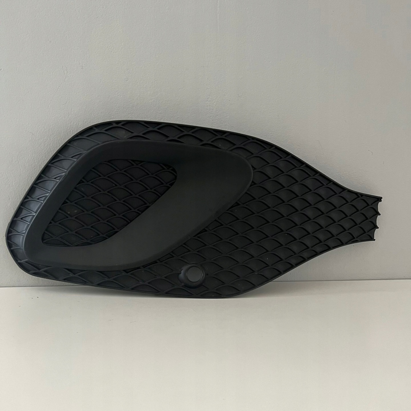 MERCEDES GLA A247 H247 20-24 right grid grille front A2478850804