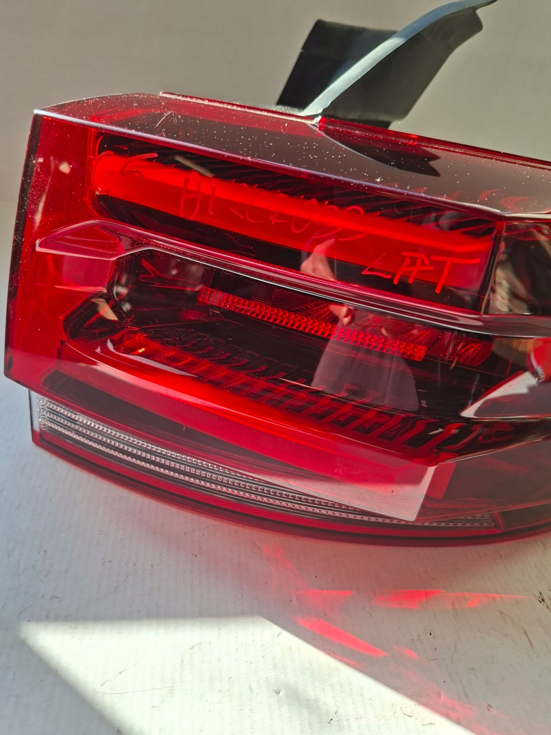 light rear part left CITROEN C5 AIRCROSS 9845247680