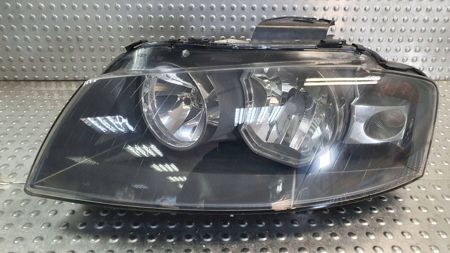 light front left AUDI A3 8P SPORTBACK 03- 8P0941003K