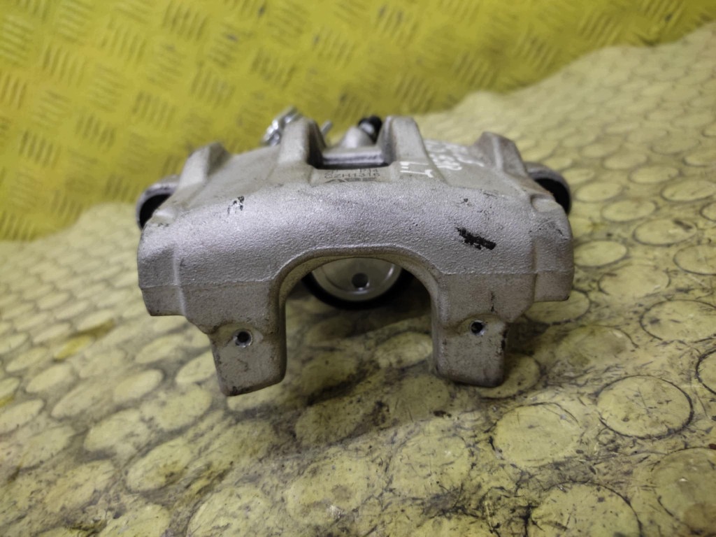 FORD FOCUS MK2 1.6 D caliper brake left rear part