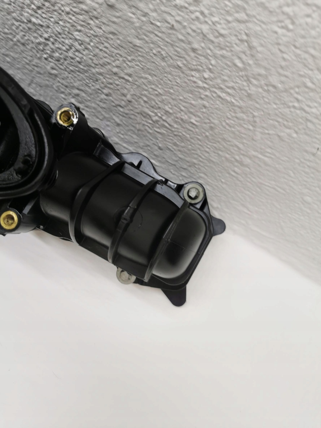intake manifold MERCEDES E-KLASA W212 A6510900037