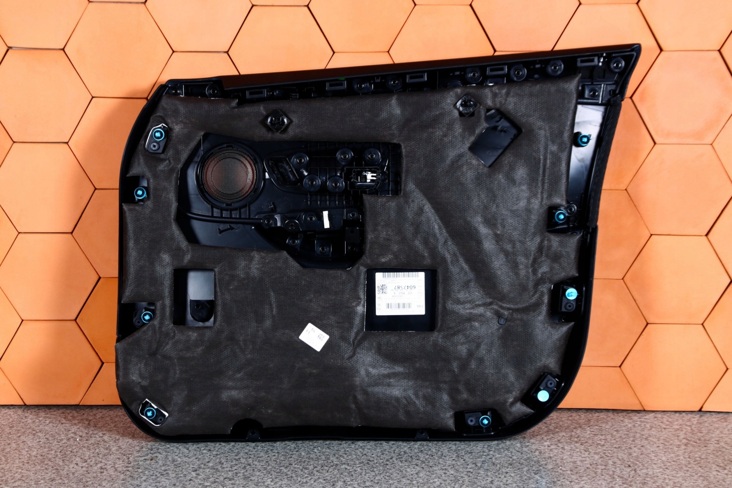 BMW 2 F46 side upholstery door left front ANGLIK