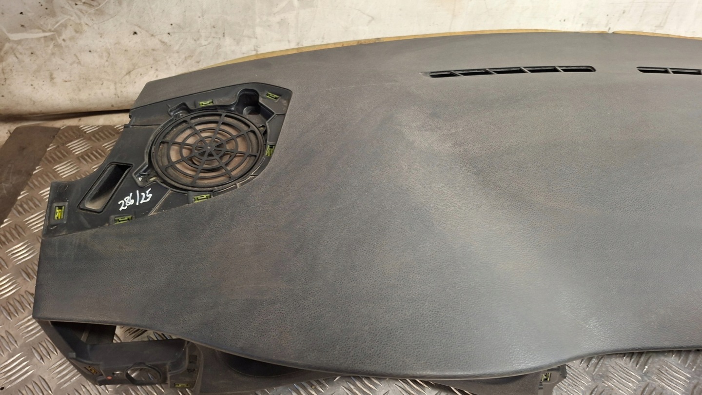 dashboard instrument panel PEUGEOT 301