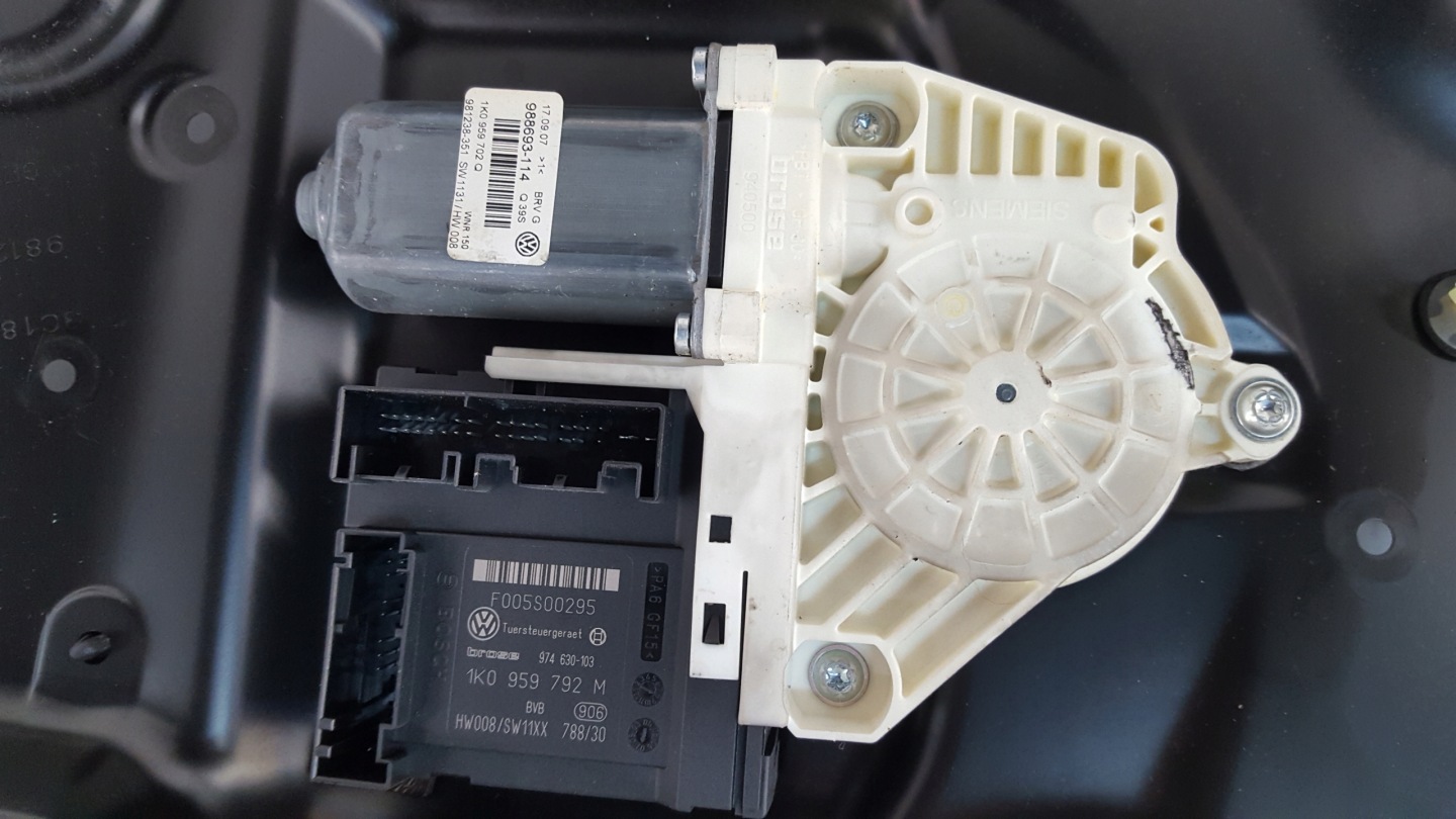 window regulator right front VW Passat B6