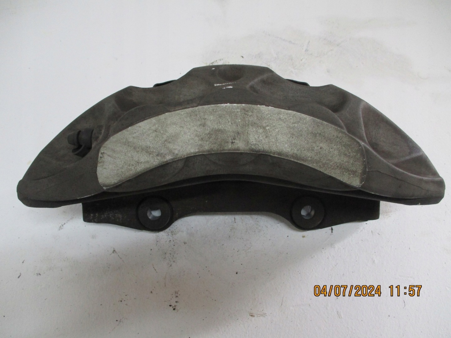 caliper calipers AUDI Q7 4M0 3,0D 4M0615106JH 4M0615105JH front