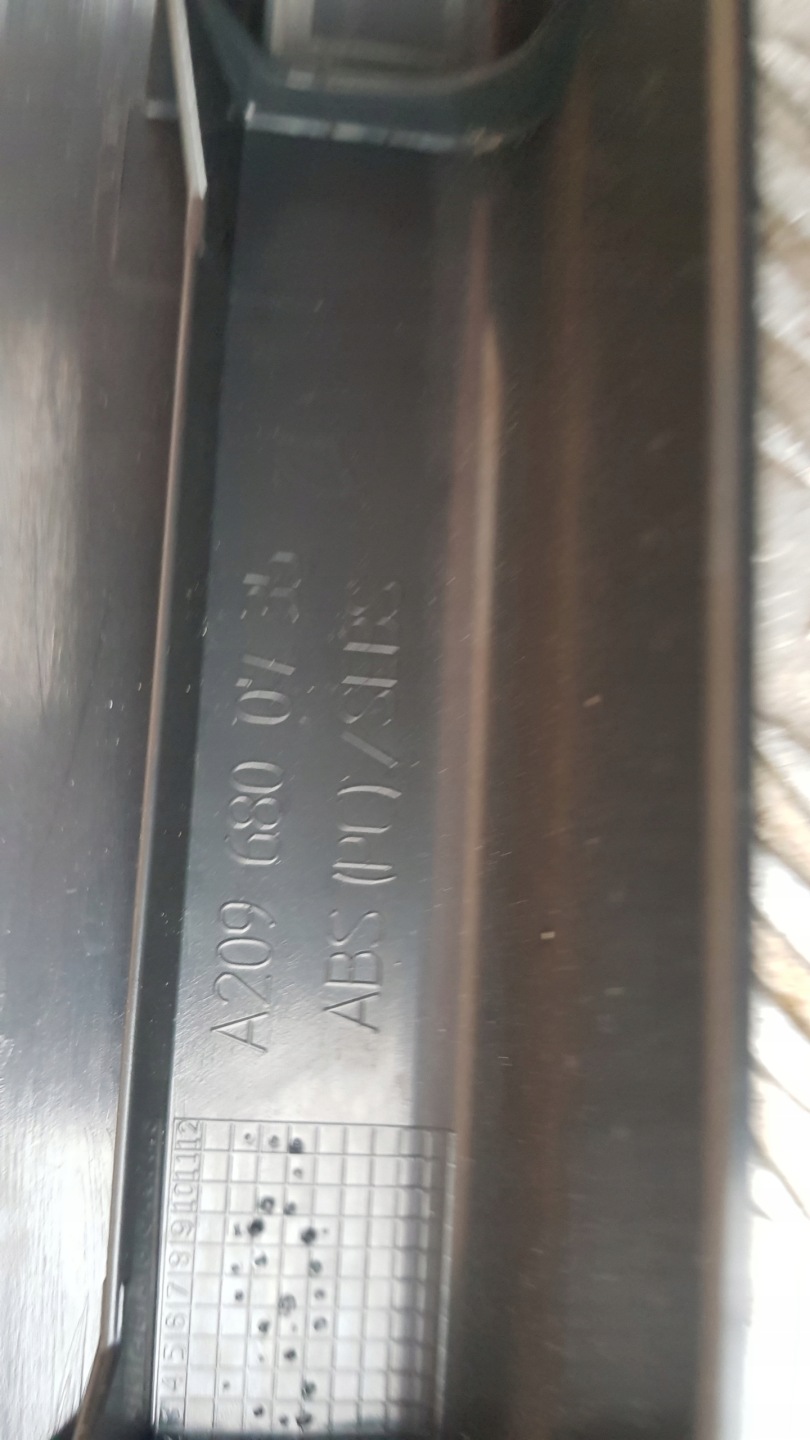 MERCEDES W209 moulding threshold left right cap