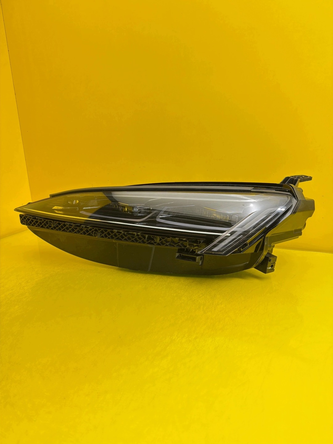 feu gauche BYD Sealion 7 Full Led UKEA-4121010