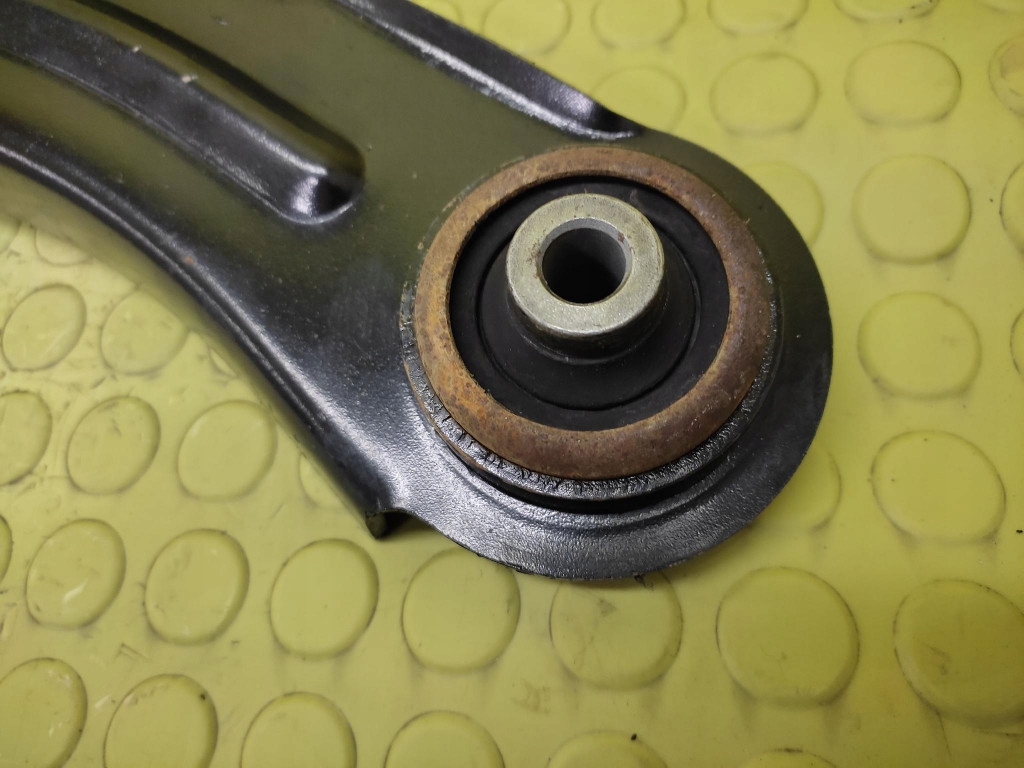 RENAULT MEGANE II 1.9 DCI arm right front