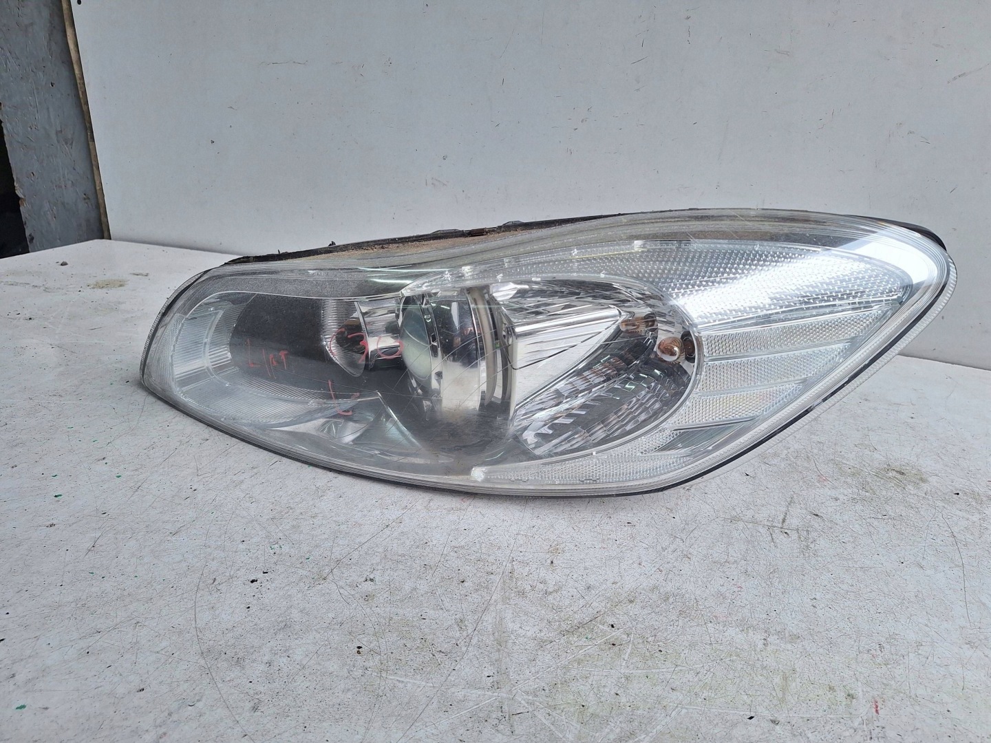VOLVO C30 09-12 light left UK-ANGLIK 31299820