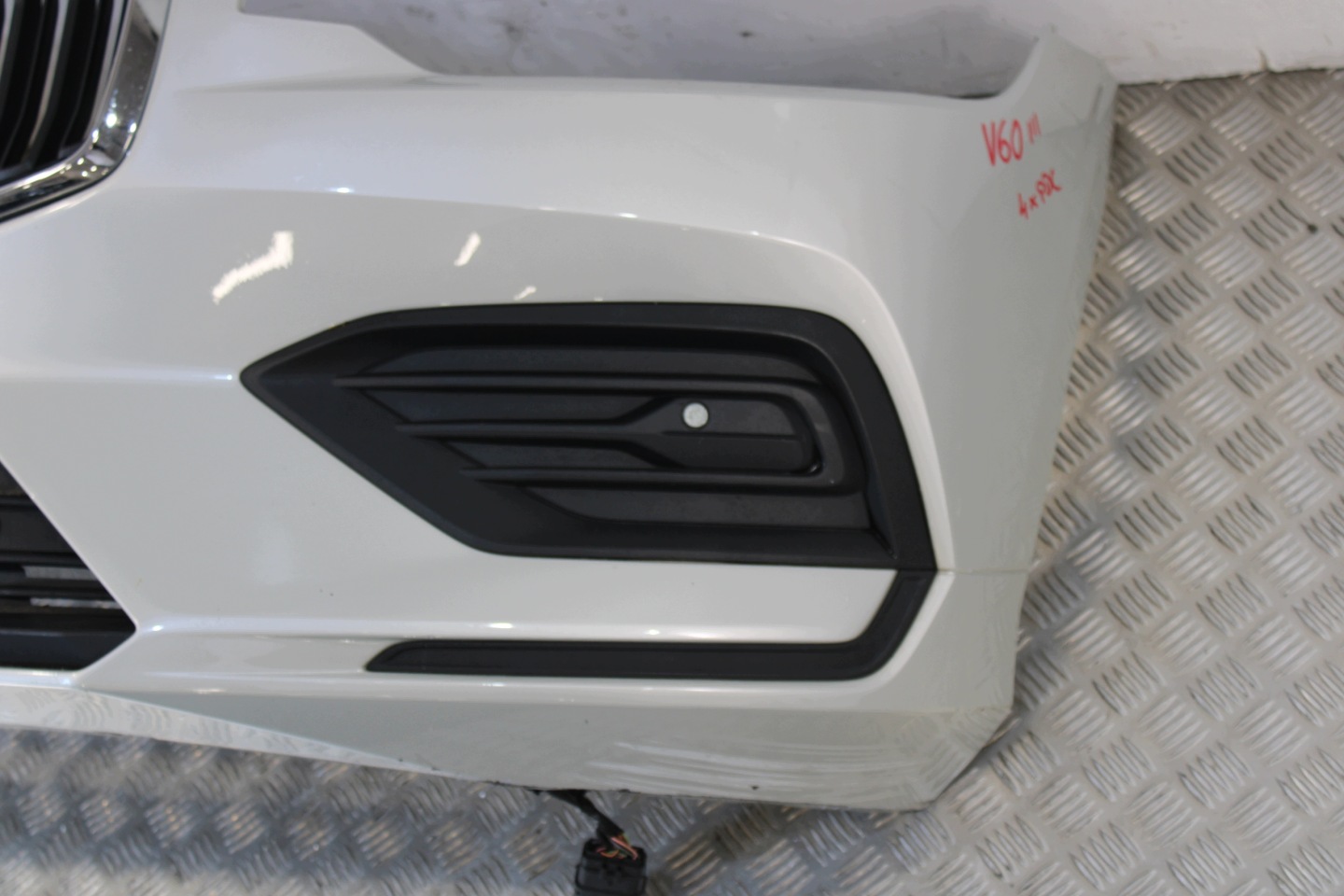 bumper front front 4X PDC VOLVO S60 V60 III 3 KOMBI 2.0D