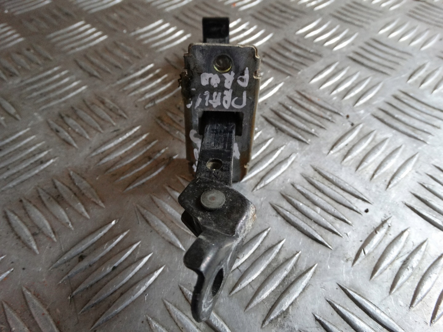 limiter door MAZDA 3 right front