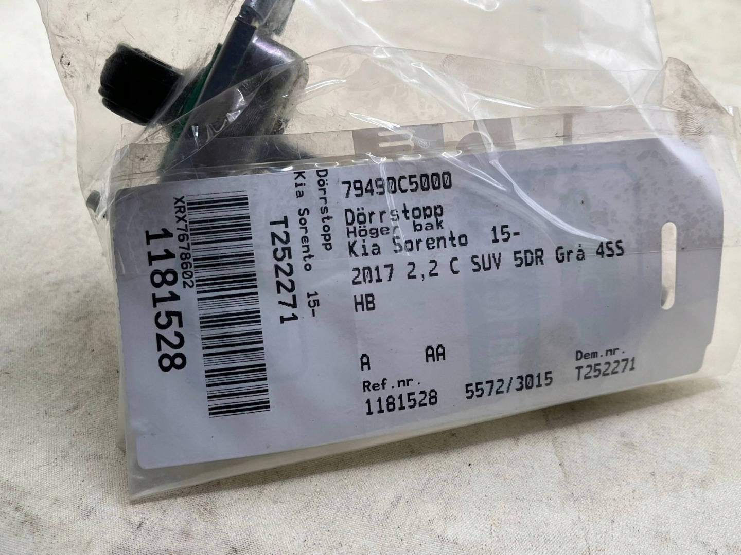 KIA SORENTO DYSTANS limiter door OEM 79490C5000 !J