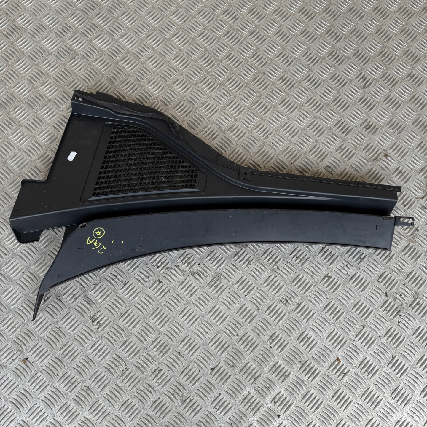 torpedo right VW VOLKSWAGEN T-ROC 2GA819404