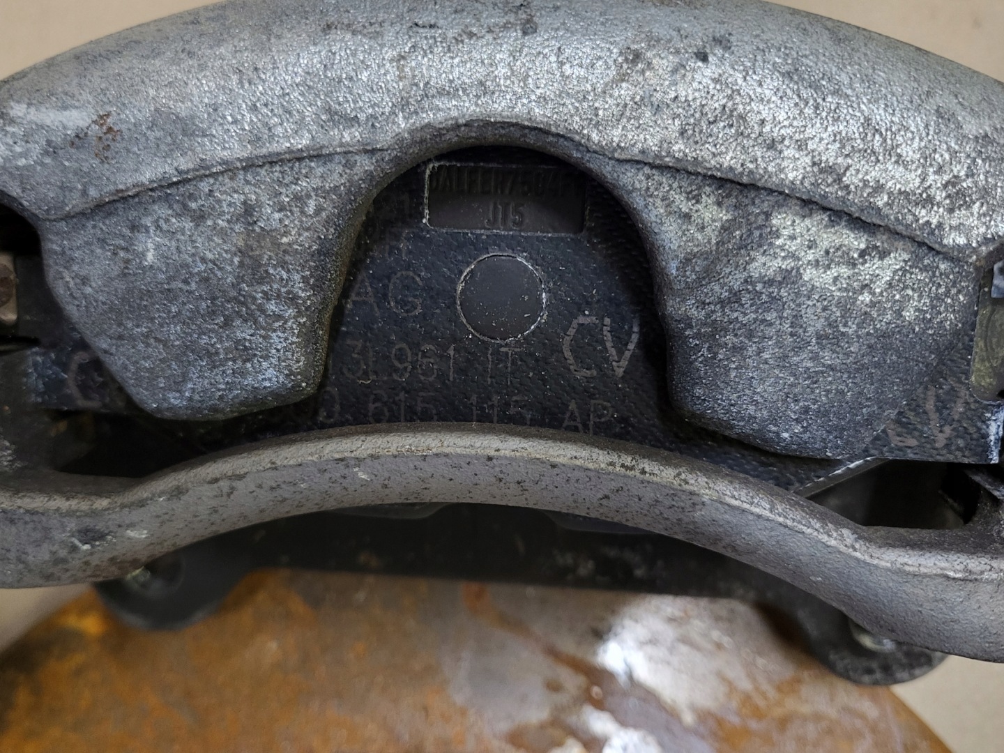 caliper brake disc left front VW PASSAT B8 3G SEAT LEON CUPRA SKODA OE