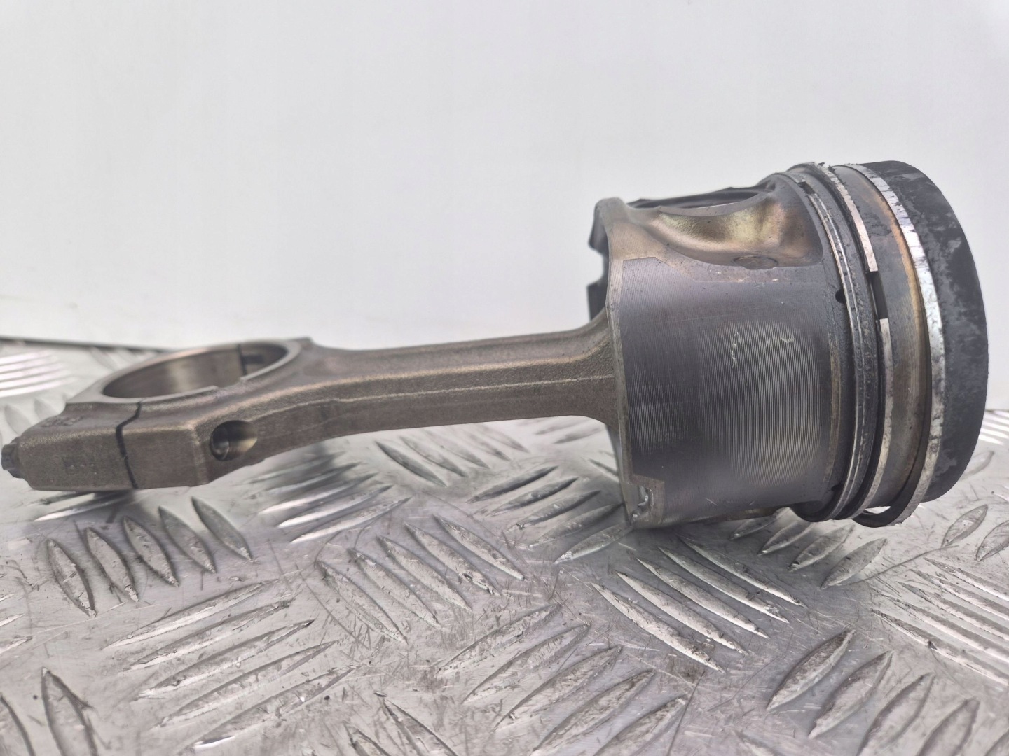 Piston avec bielle BMW X6 E71 E72 xDrive 30d 84L104 M57D30(306D3)