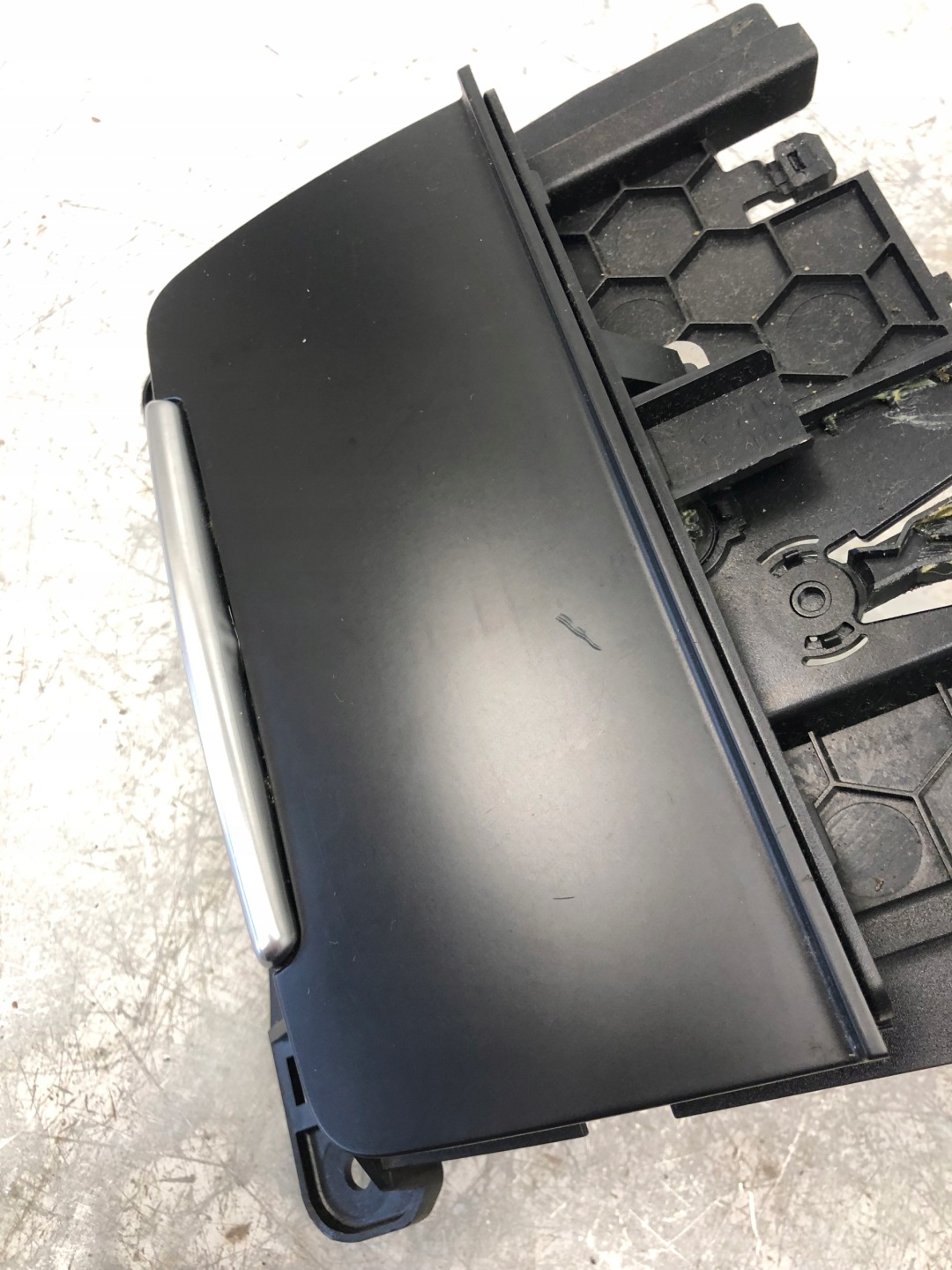 ashtray passenger compartment AUDI A4 B8 8K0857951