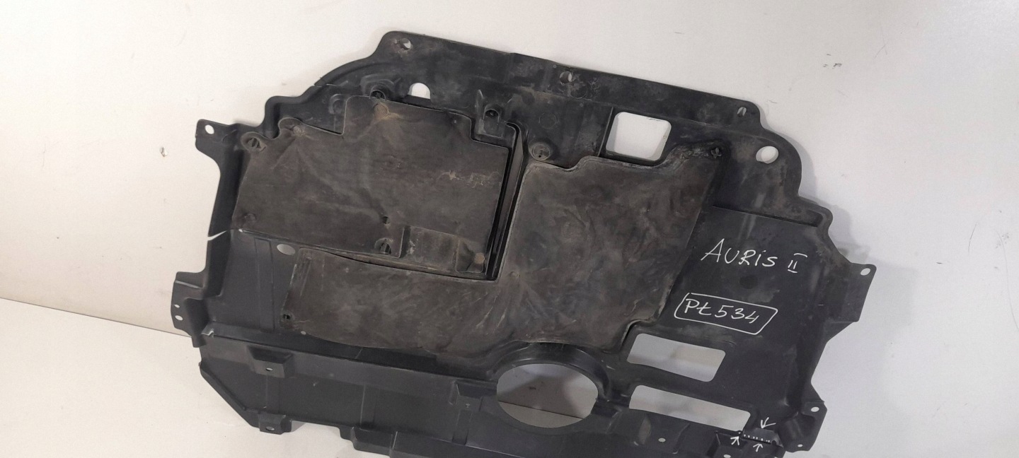 Toyota Auris E18 / Avensis T27 cover below engine 5141002170D (PL534)