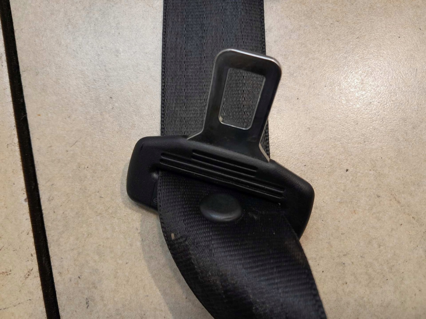 tension belt safety right front OCTAVIA and 1J4857702C