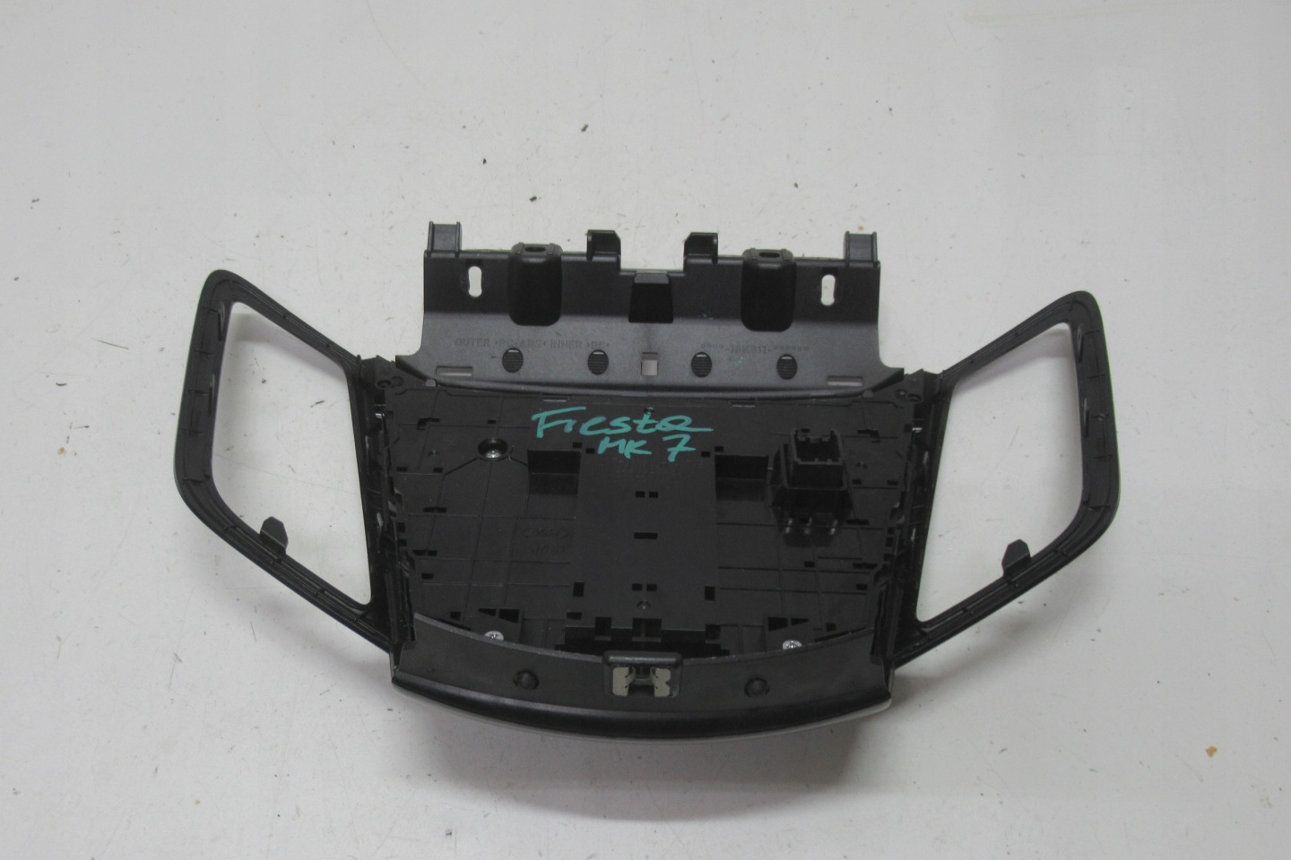 FORD FIESTA MK7 14R PANEL RADIA SONY