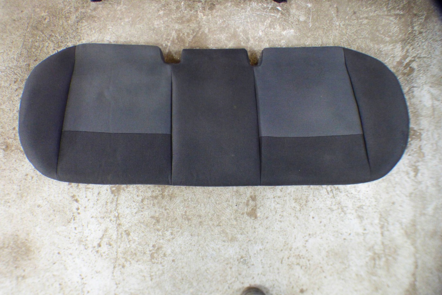 Ford Fiesta MK7 Sitz Gurten zapinki heck komplet
