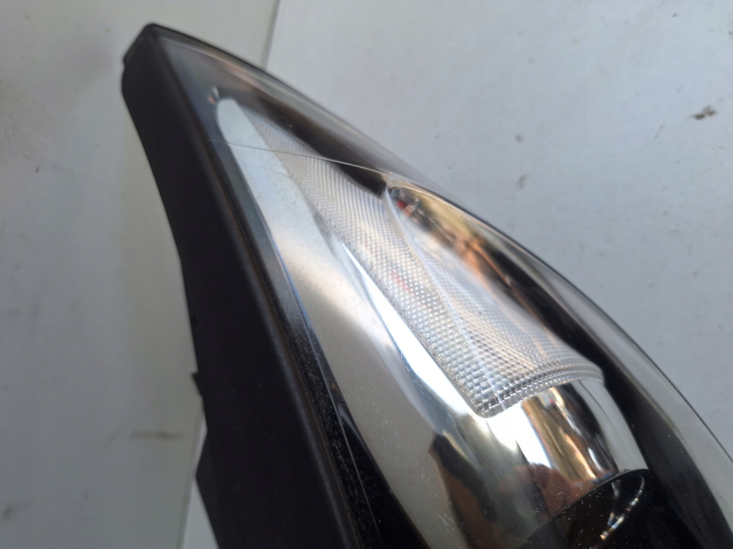 KIA SPORTAGE III 10-14 light left + LED UK