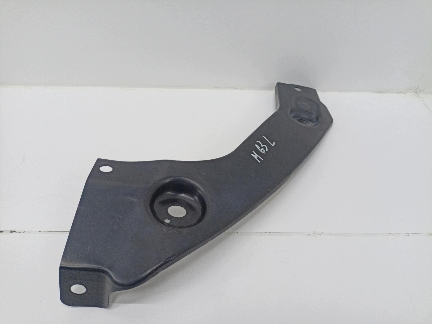 holder lights left side Volkswagen Scirocco 3 2009 1K8805931