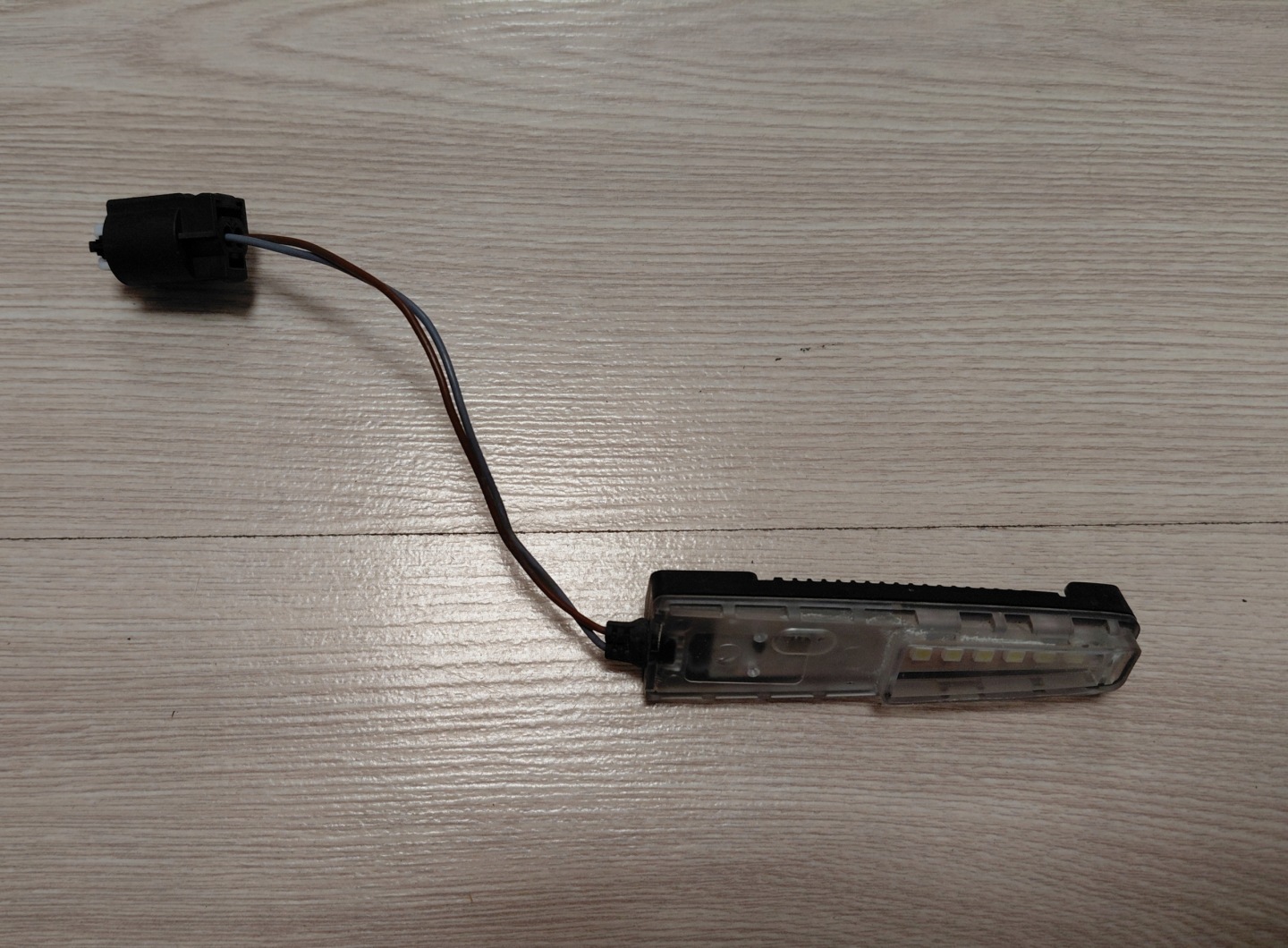 BMW E60 E61 E63 E64 light LED PODSWIETLANIA of left mirrors EUROPA OE