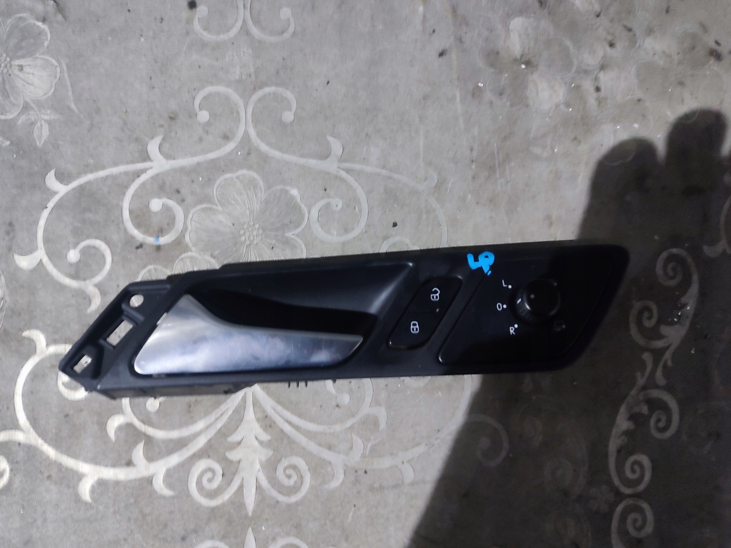 handle inner left front VOLKSWAGEN VW JETTA 6 VI 5C7837113L