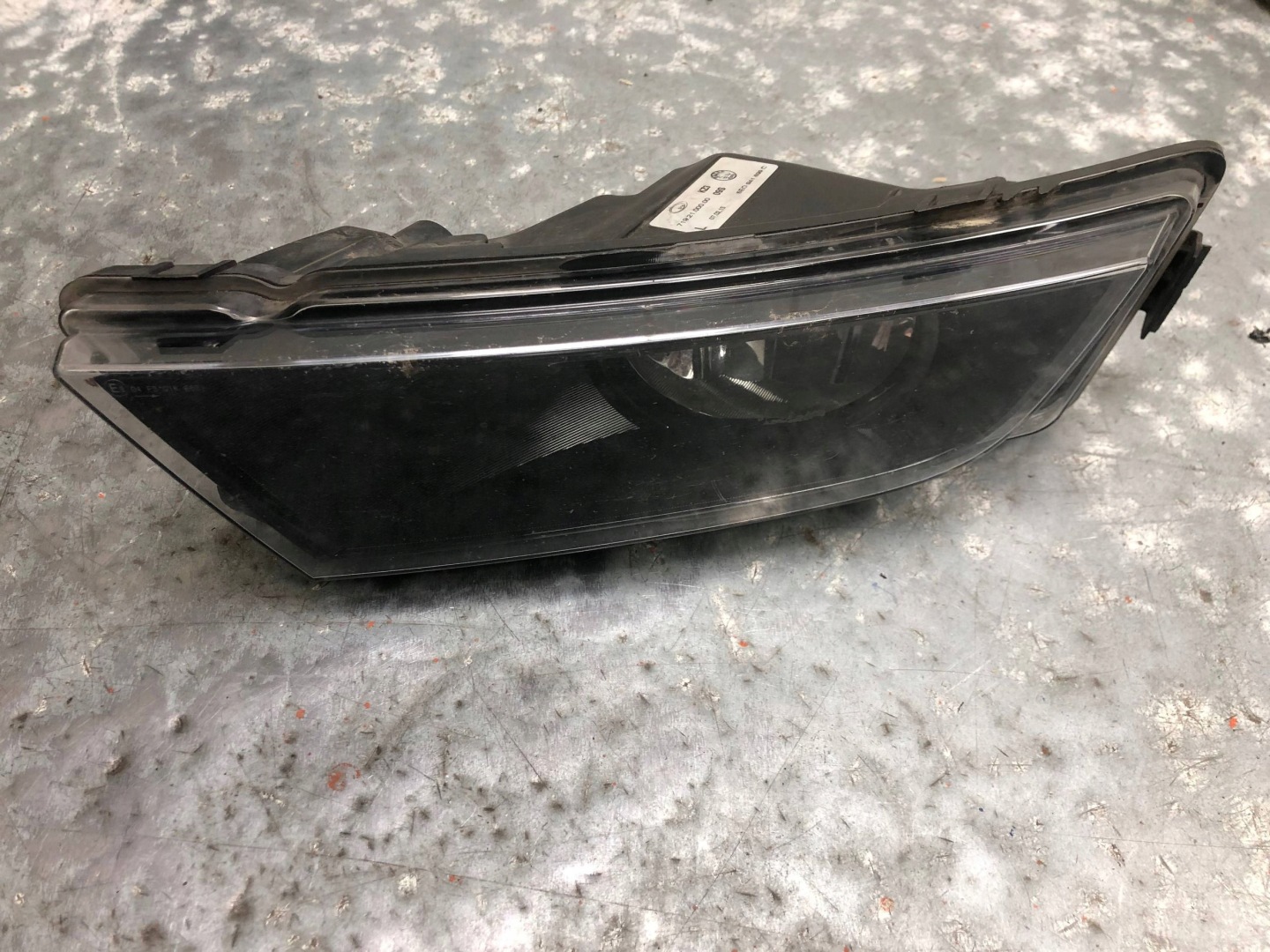 fog light left front SKODA OCTAVIA MK3 5E0941699C