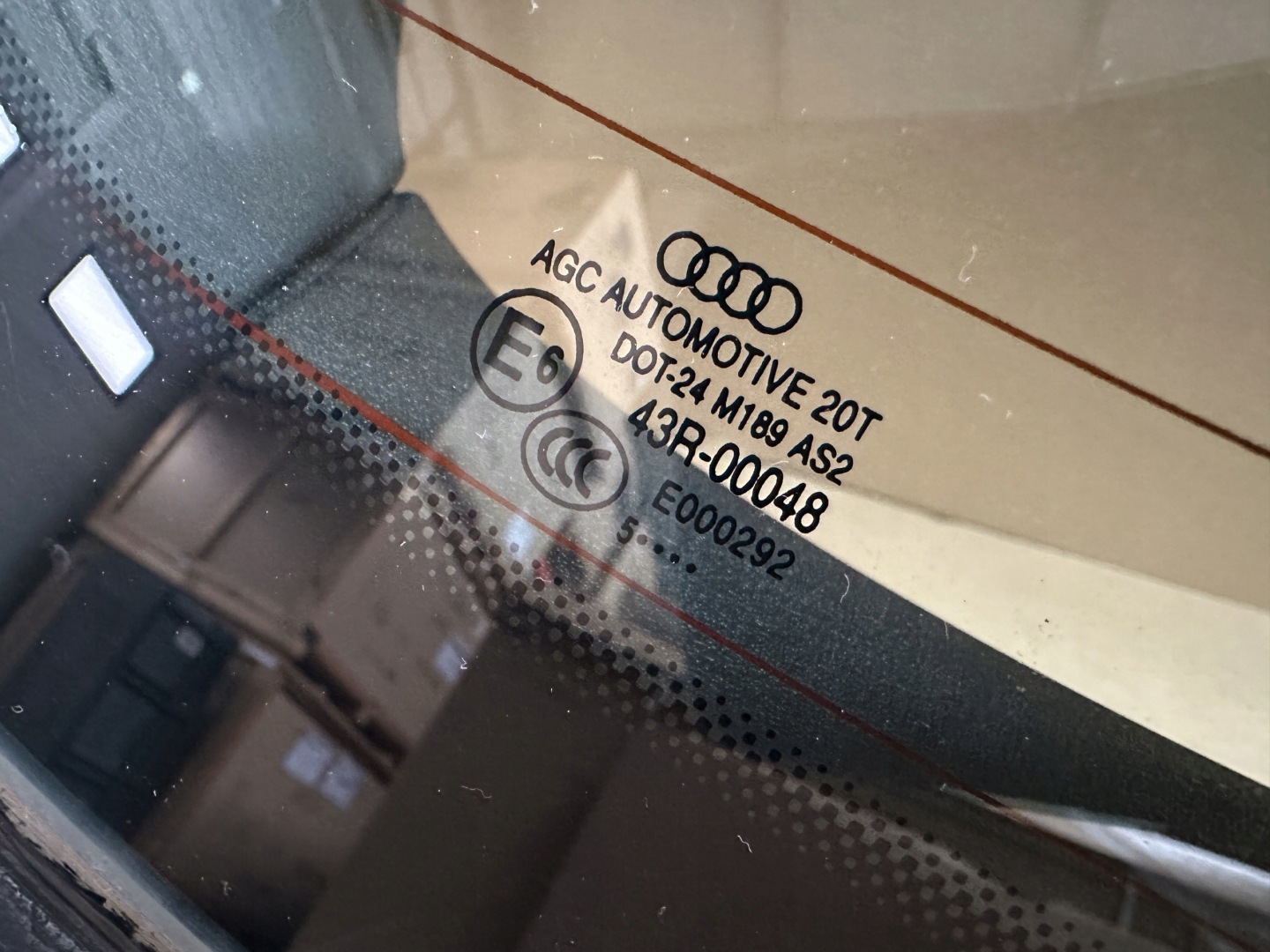 AUDI Q3 8U LIFT trunk door boot LY9T