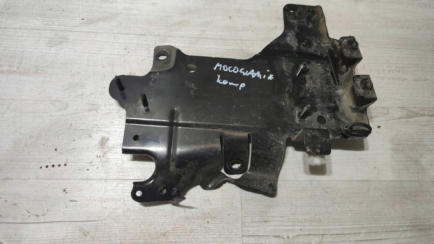 Ford Mondeo MK5 16r 2.0TDCi Support plaque komputera