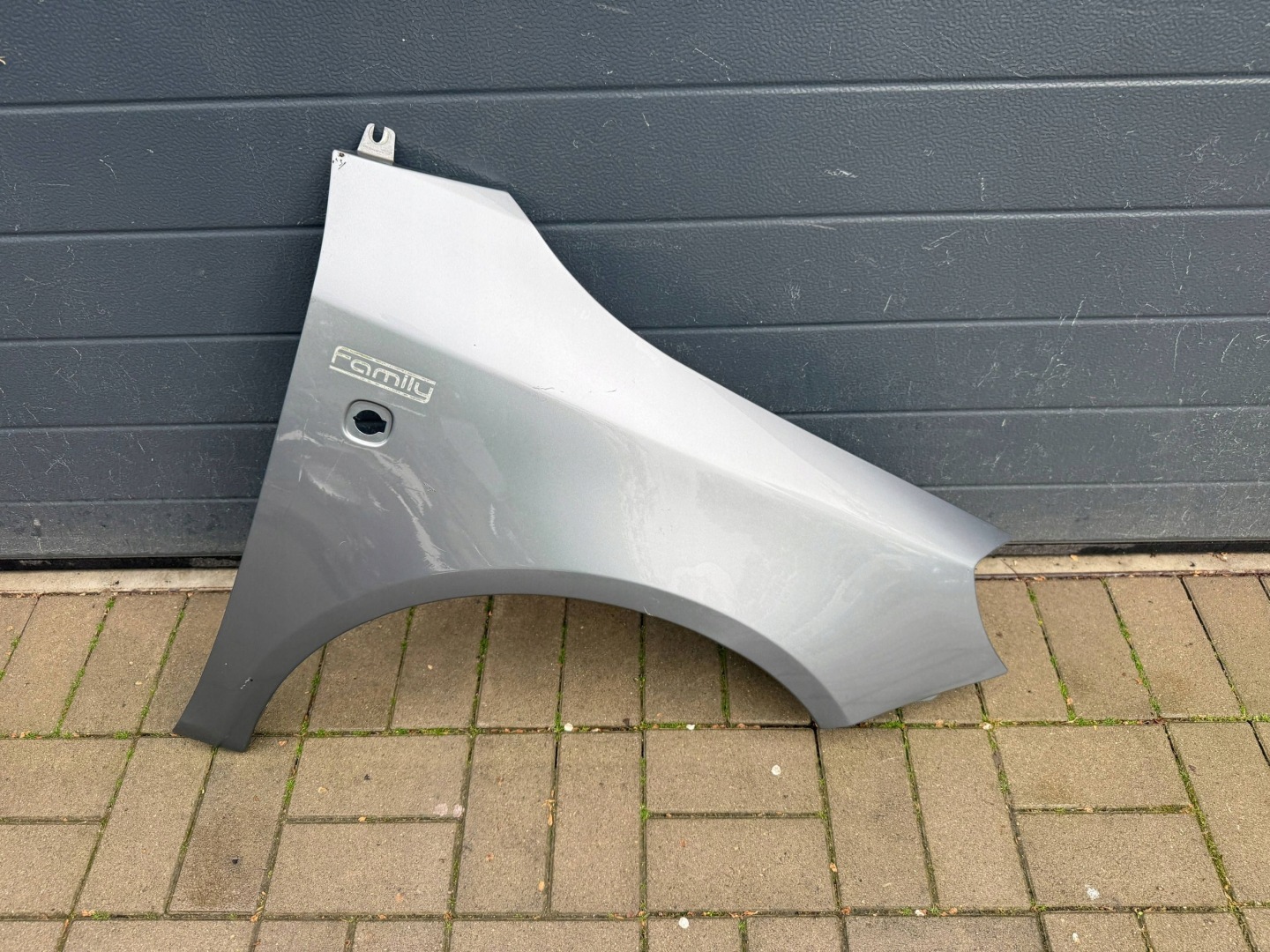 Skoda Fabia 2 II 5J 07- fender right front front