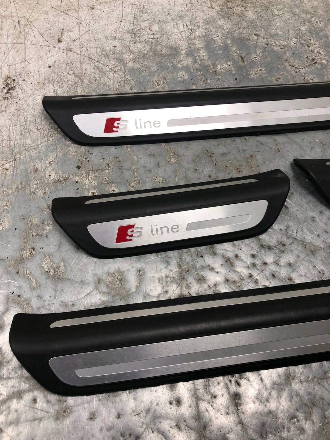 AUDI Q3 S-LINE 8U KOMPLET caps moulding threshold front rear part