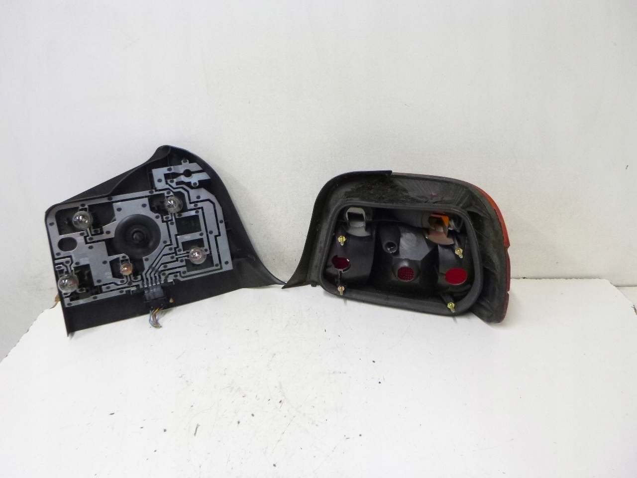 light rear BMW E36 Compact 1998 + WKLAD