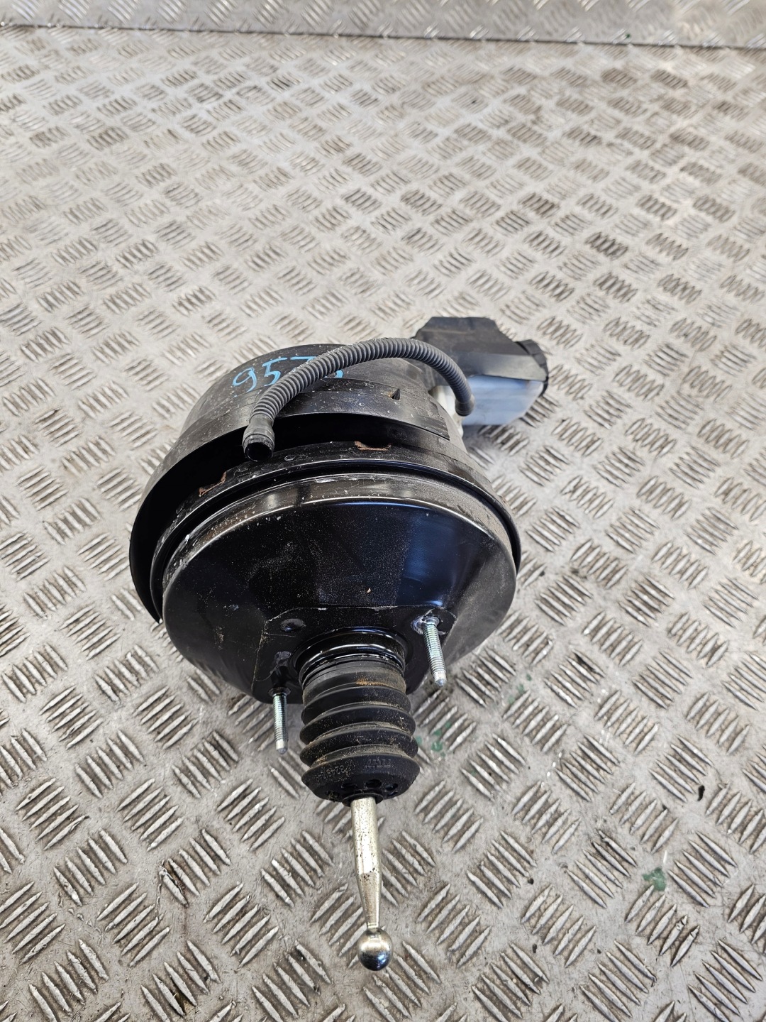 servo brake VW GOLF VII 5Q2614105AR