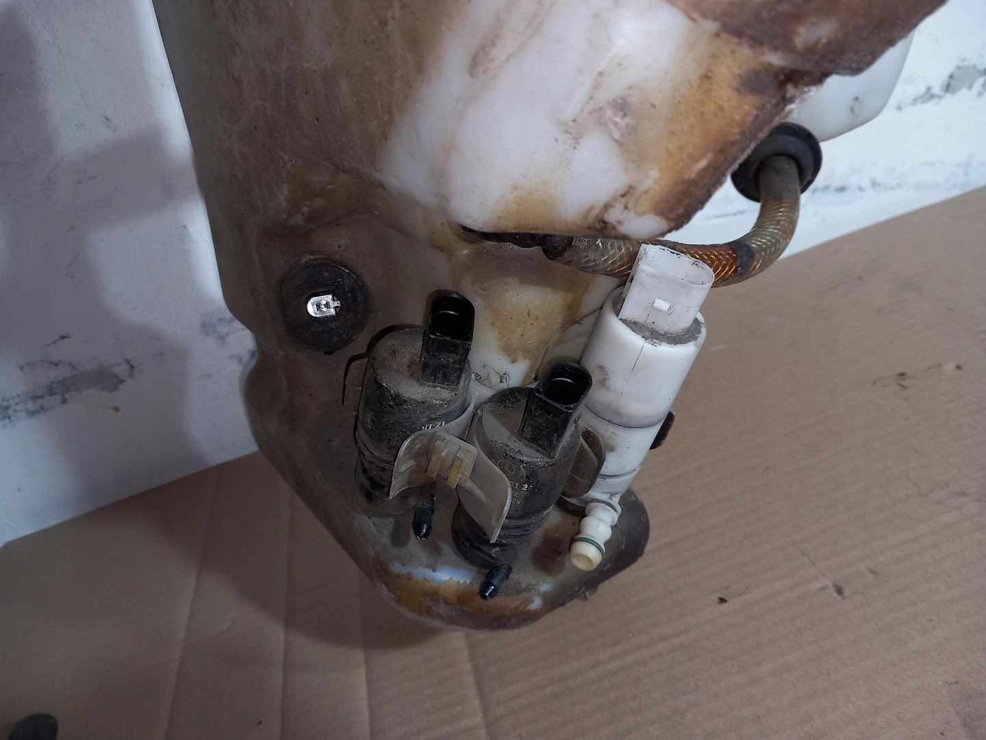 Behälter Spritzdüse MERCEDES E-KLASA W211 2118601660 02-09