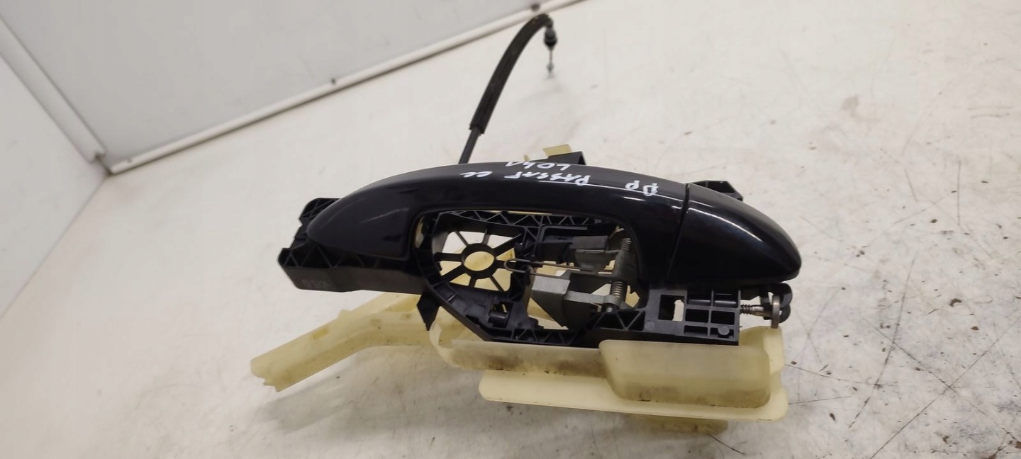 handle front front right VW Passat CC L041