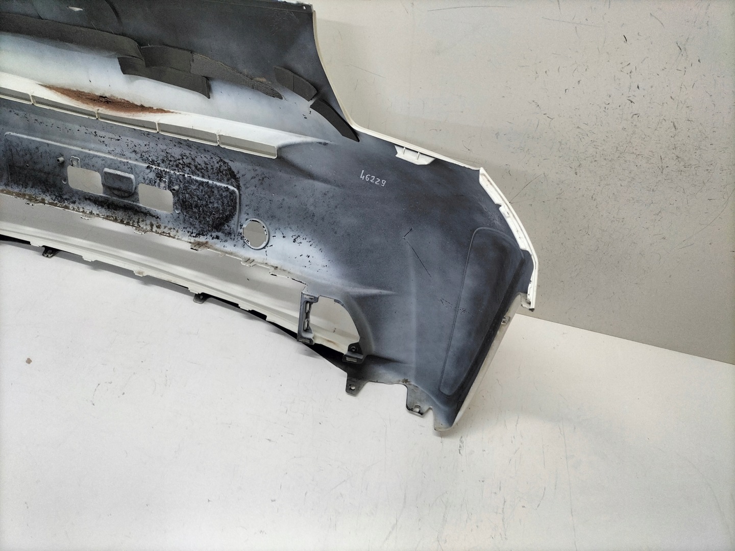 front bumper front TOYOTA IQ 09