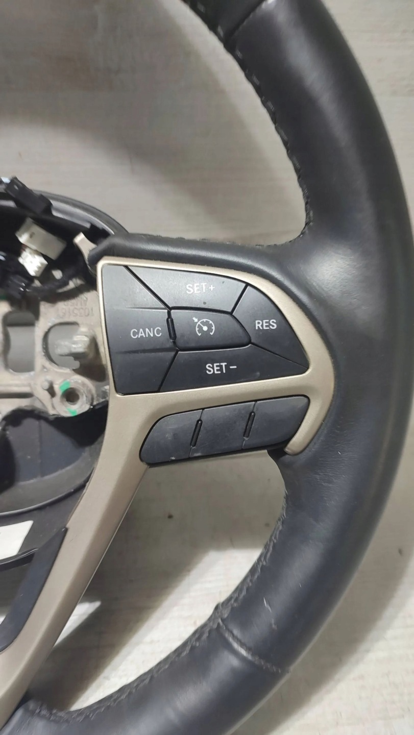 Jeep Cherokee 2015 volant